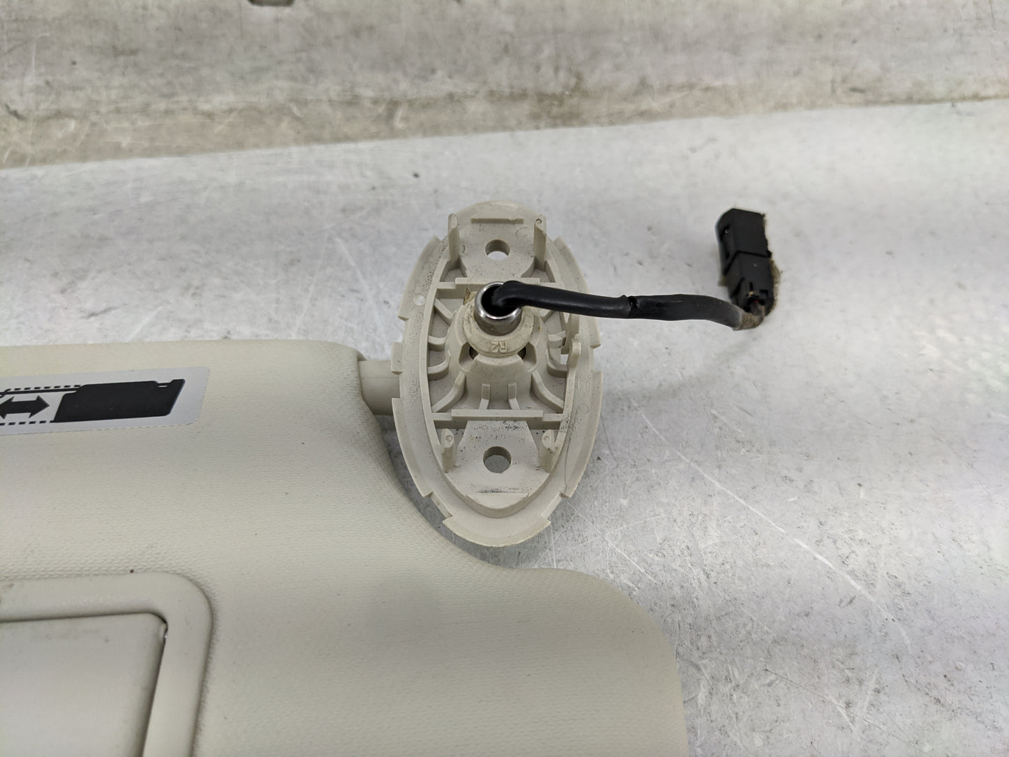 2013-2019 Ford Escape Sun Visor Shade Replacement Passenger Right Mirror Fits Fits 2013 2014 2015 2016 2017 2018 2019 OEM Us