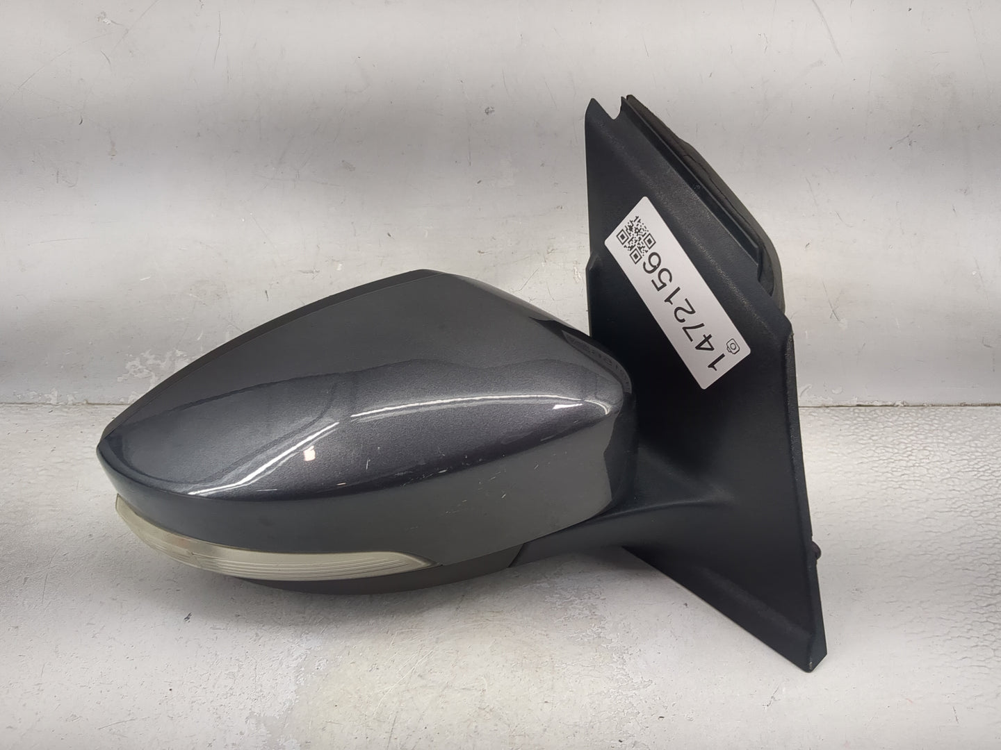 2017-2019 Ford Escape Passenger Side View Mirror - Right Door Mirror OEM Used - Oemusedautoparts1.com