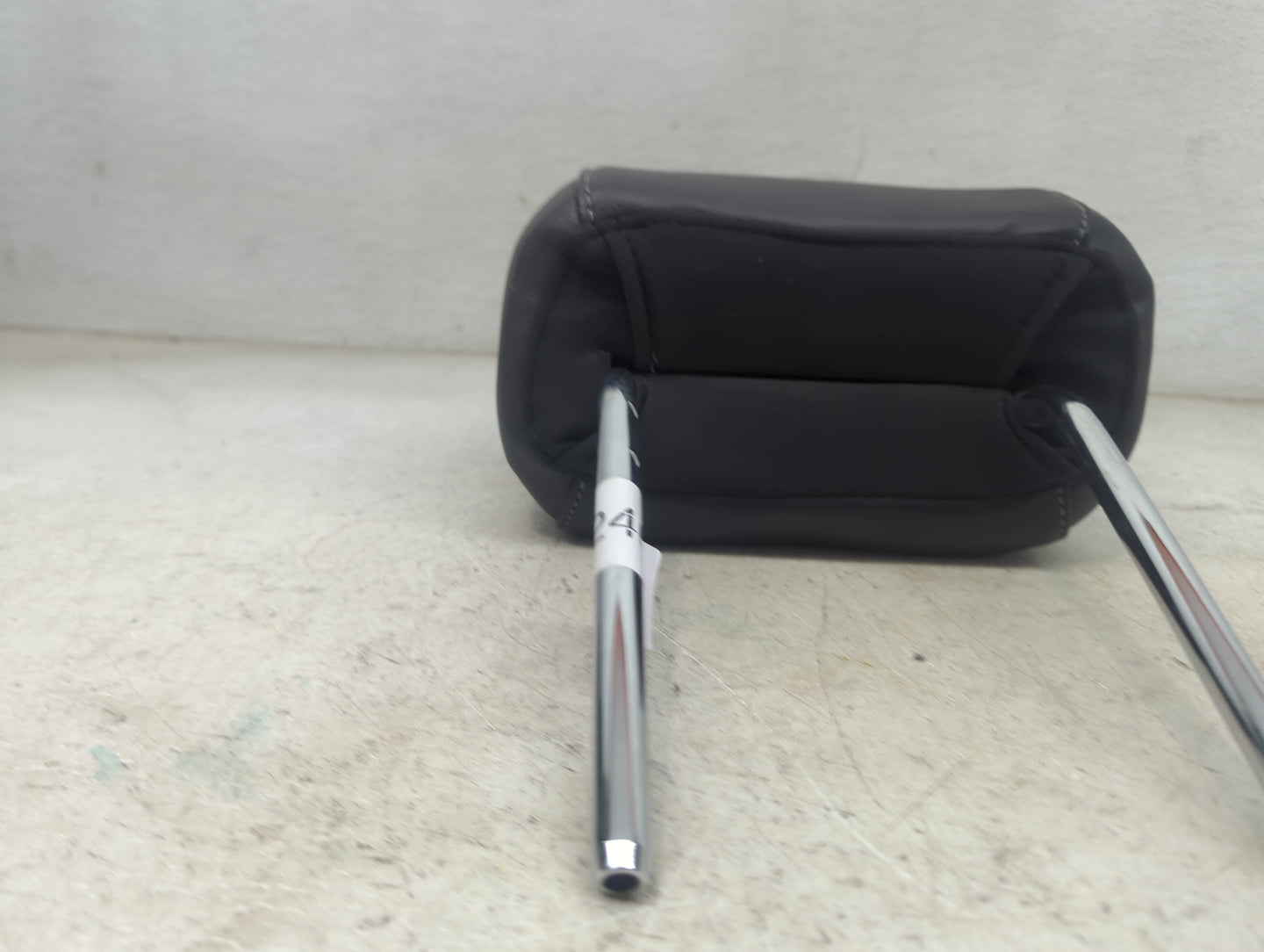 2017 Ford Escape Headrest Head Rest Front Driver Seat Black 1472467 - Oemusedautoparts1.com