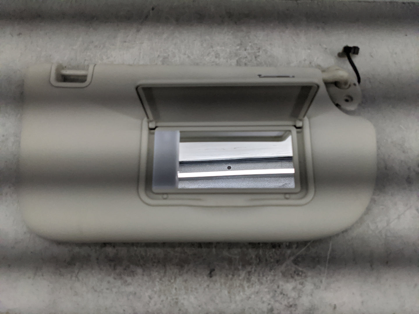 2013-2019 Ford Escape Sun Visor Shade Replacement Passenger Right Mirror Fits Fits 2013 2014 2015 2016 2017 2018 2019 OEM Us