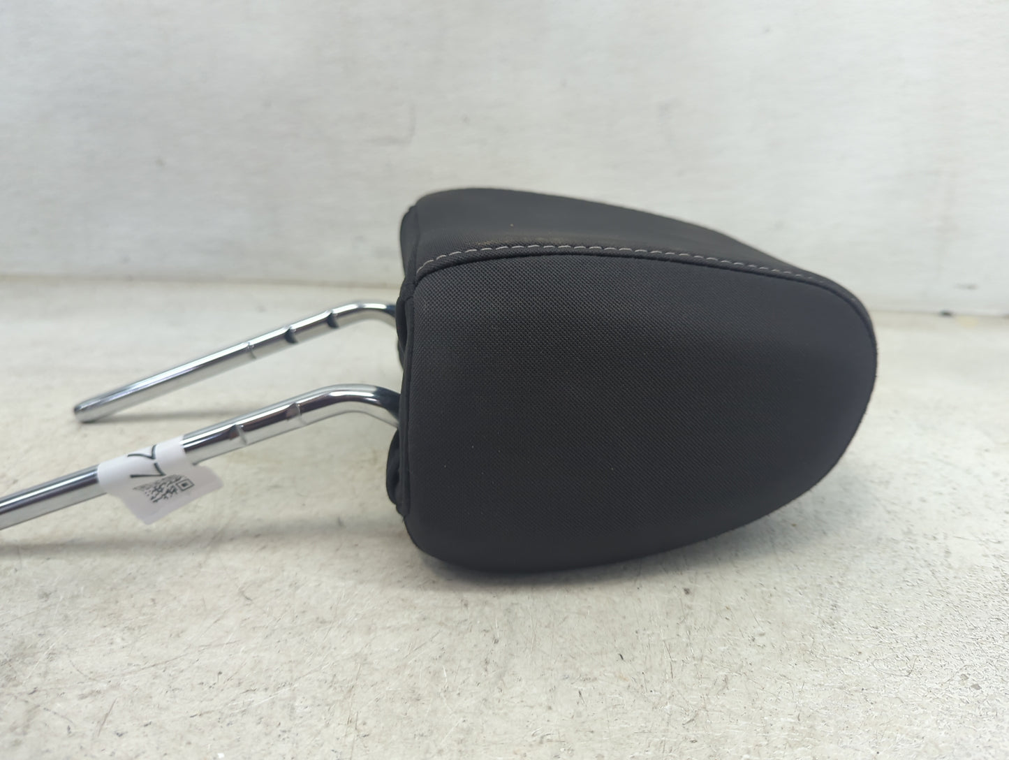 2017 Ford Escape Headrest Head Rest Front Driver Seat Black 1472877 - Oemusedautoparts1.com
