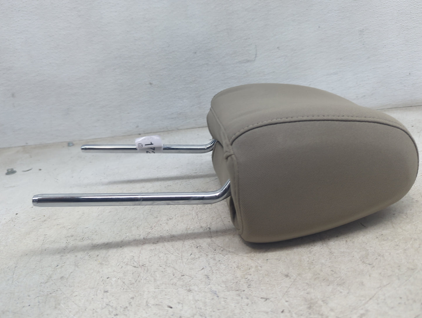 2017 Ford Escape Headrest Head Rest Front Driver Passenger Seat Fits OEM Used Auto Parts - Oemusedautoparts1.com