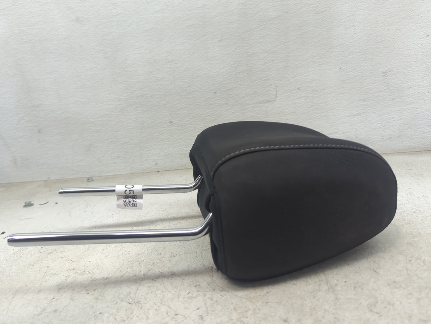 2017 Ford Escape Headrest Head Rest Front Driver Passenger Seat Fits OEM Used Auto Parts - Oemusedautoparts1.com