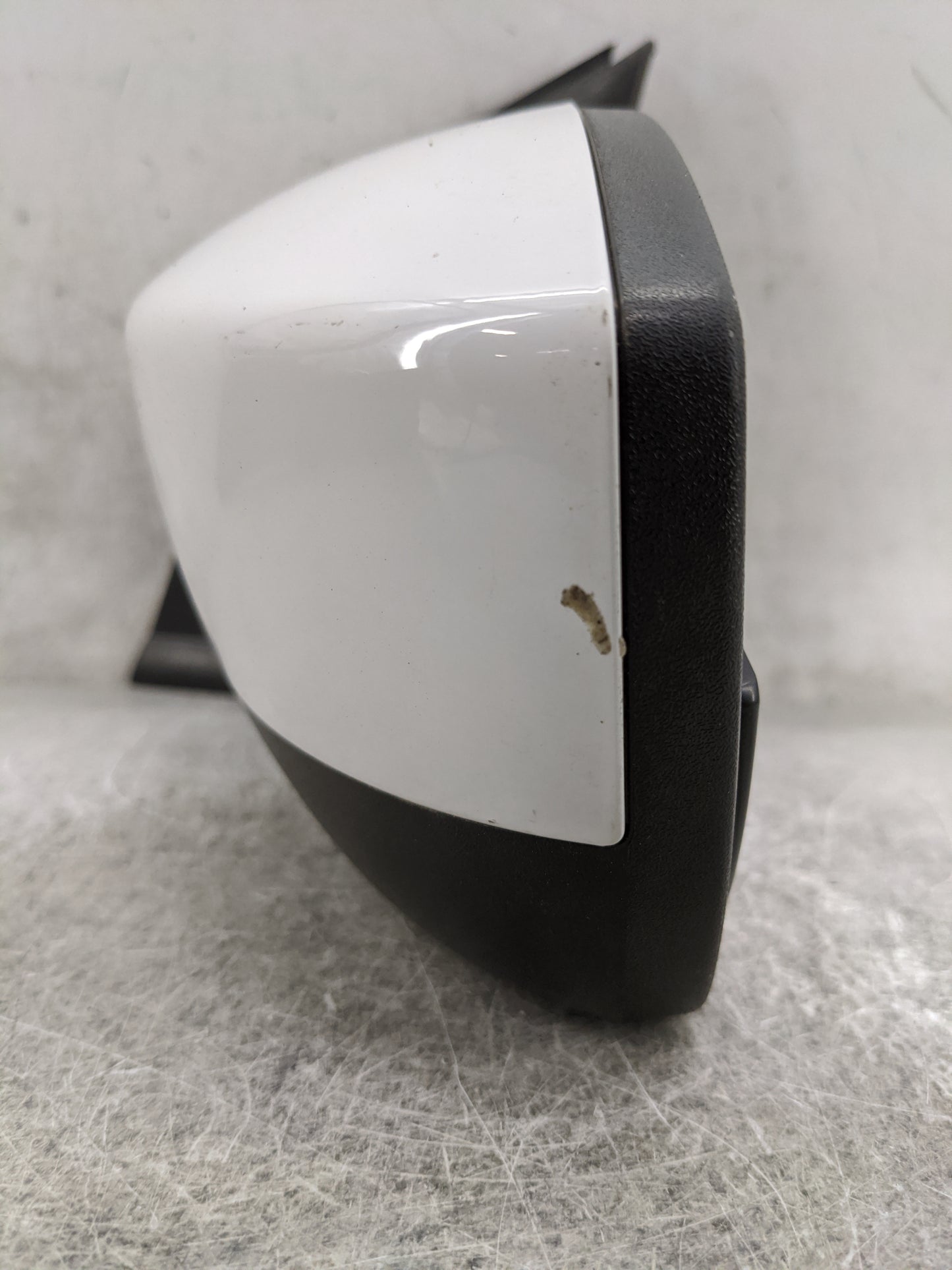 2017-2019 Ford Escape Driver Side View Mirror - Left Door Mirror OEM Used - Oemusedautoparts1.com