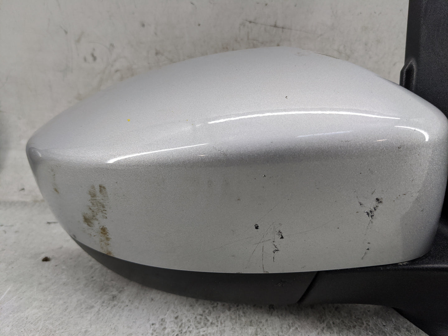 2017-2019 Ford Escape Passenger Side View Mirror - Right Door Mirror OEM Used - Oemusedautoparts1.com