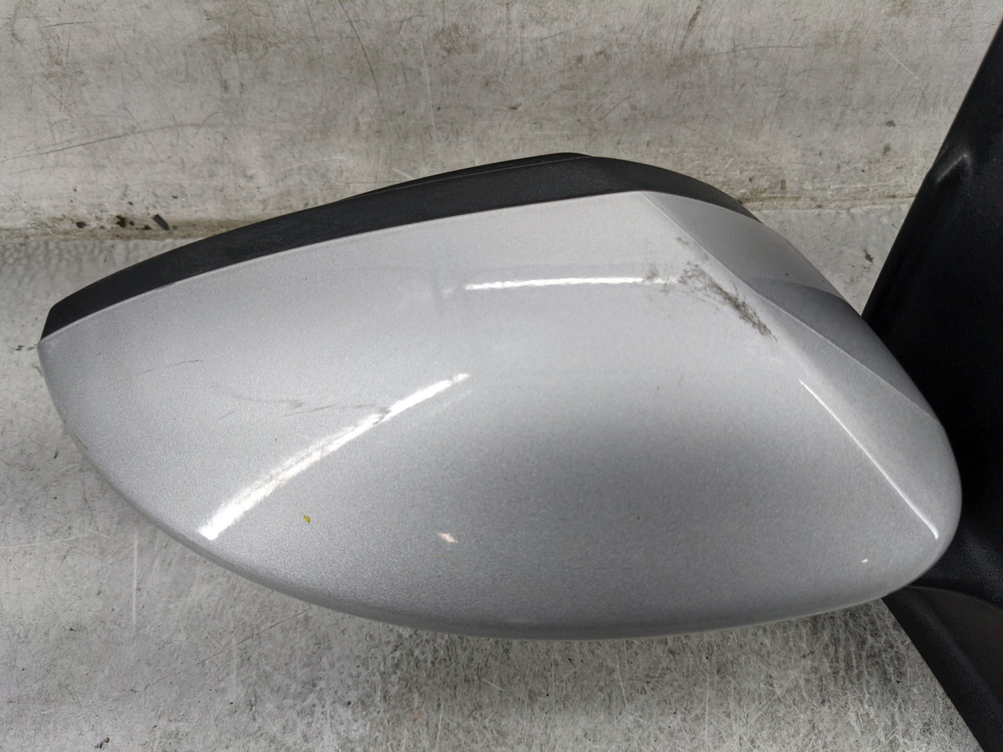 2017-2019 Ford Escape Passenger Side View Mirror - Right Door Mirror OEM Used - Oemusedautoparts1.com