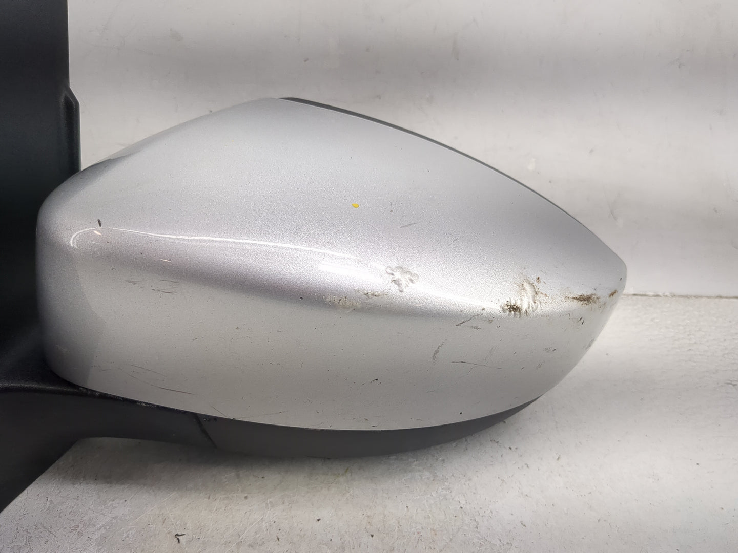 2017-2019 Ford Escape Driver Side View Mirror - Left Door Mirror OEM Used - Oemusedautoparts1.com