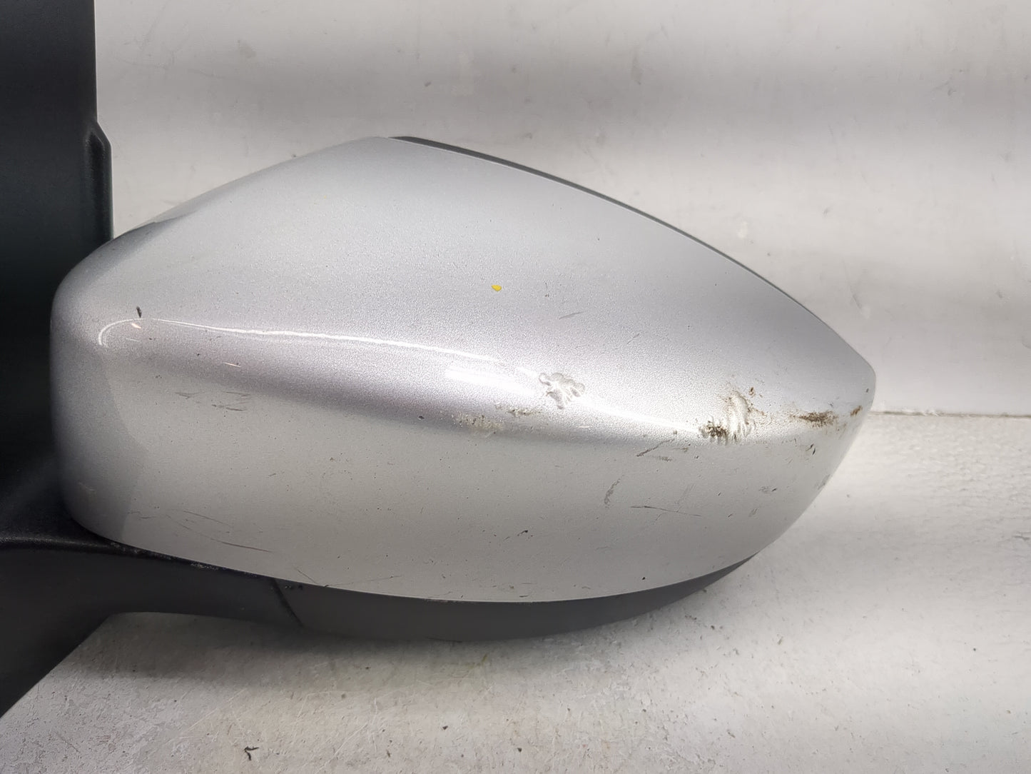 2017-2019 Ford Escape Driver Side View Mirror - Left Door Mirror OEM Used - Oemusedautoparts1.com