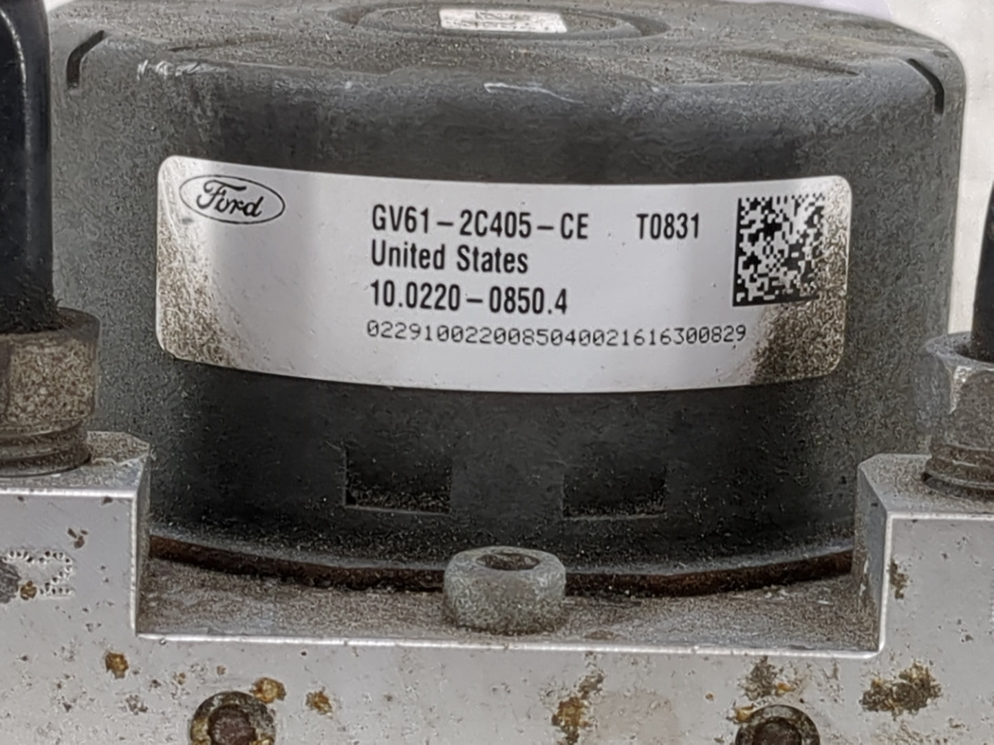 2017-2019 Ford Escape ABS Pump Control Module Replacement P/N:GV61-2C405-CE Fits Fits 2017 2018 2019 OEM Used Auto Parts - O