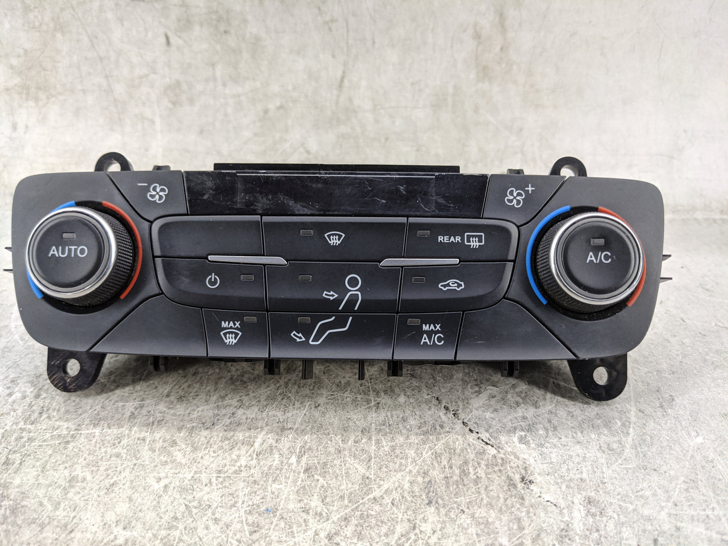 2017 Ford Escape Climate Control Module Temperature AC/Heater Replacement P/N:GJ5T-18C612-AE Fits OEM Used Auto Parts - Oemu
