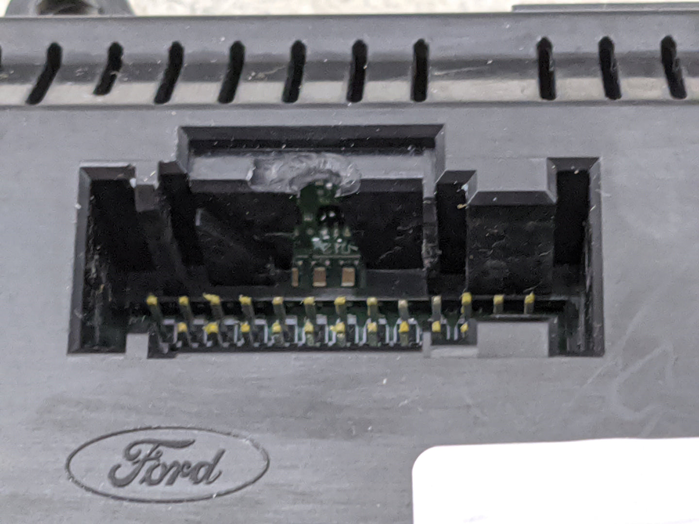 2017 Ford Escape Climate Control Module Temperature AC/Heater Replacement P/N:GJ5T-18C612-AE Fits OEM Used Auto Parts - Oemu
