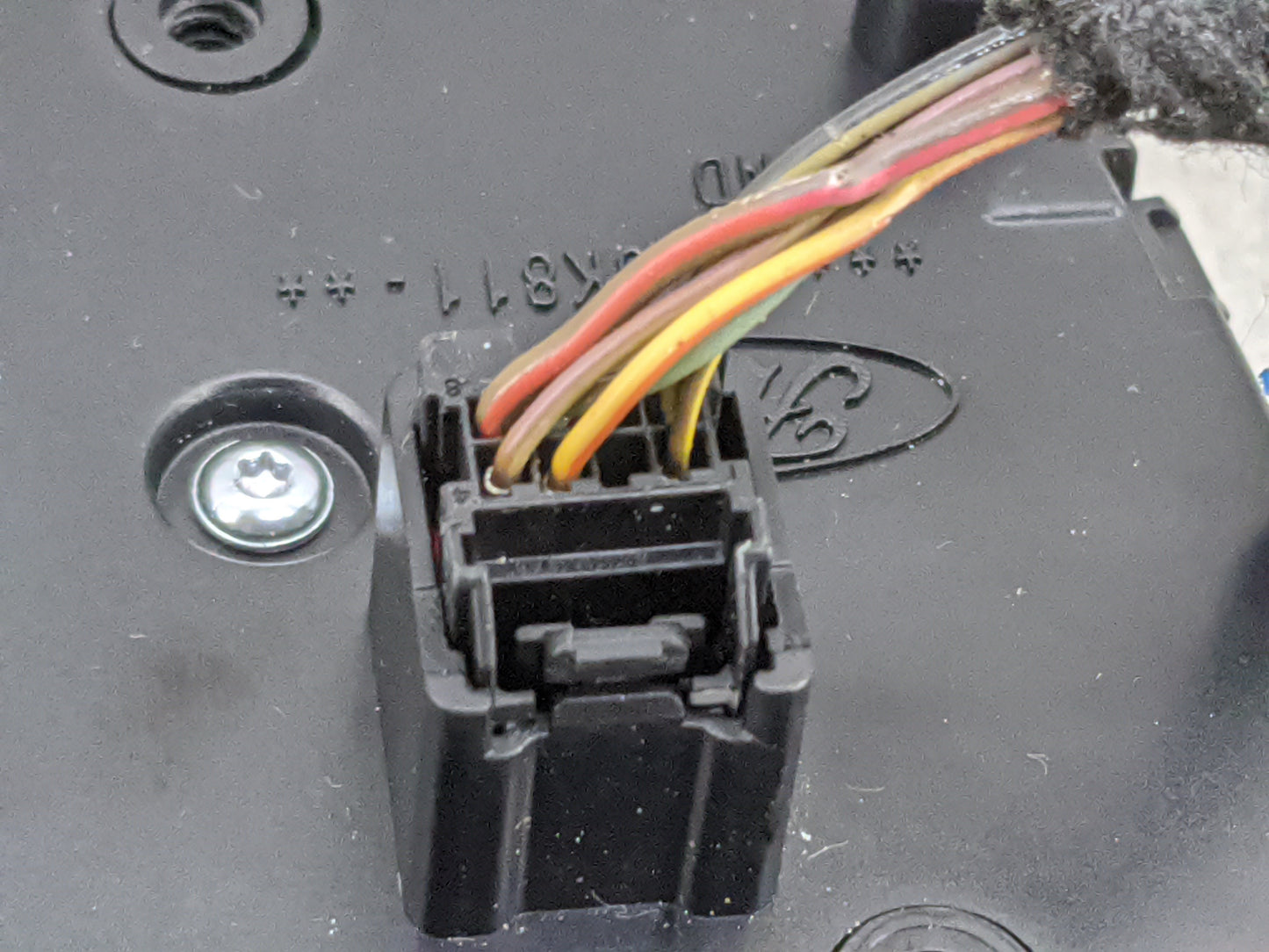 2017-2019 Ford Escape Radio Control Panel Black 1474783 - Oemusedautoparts1.com