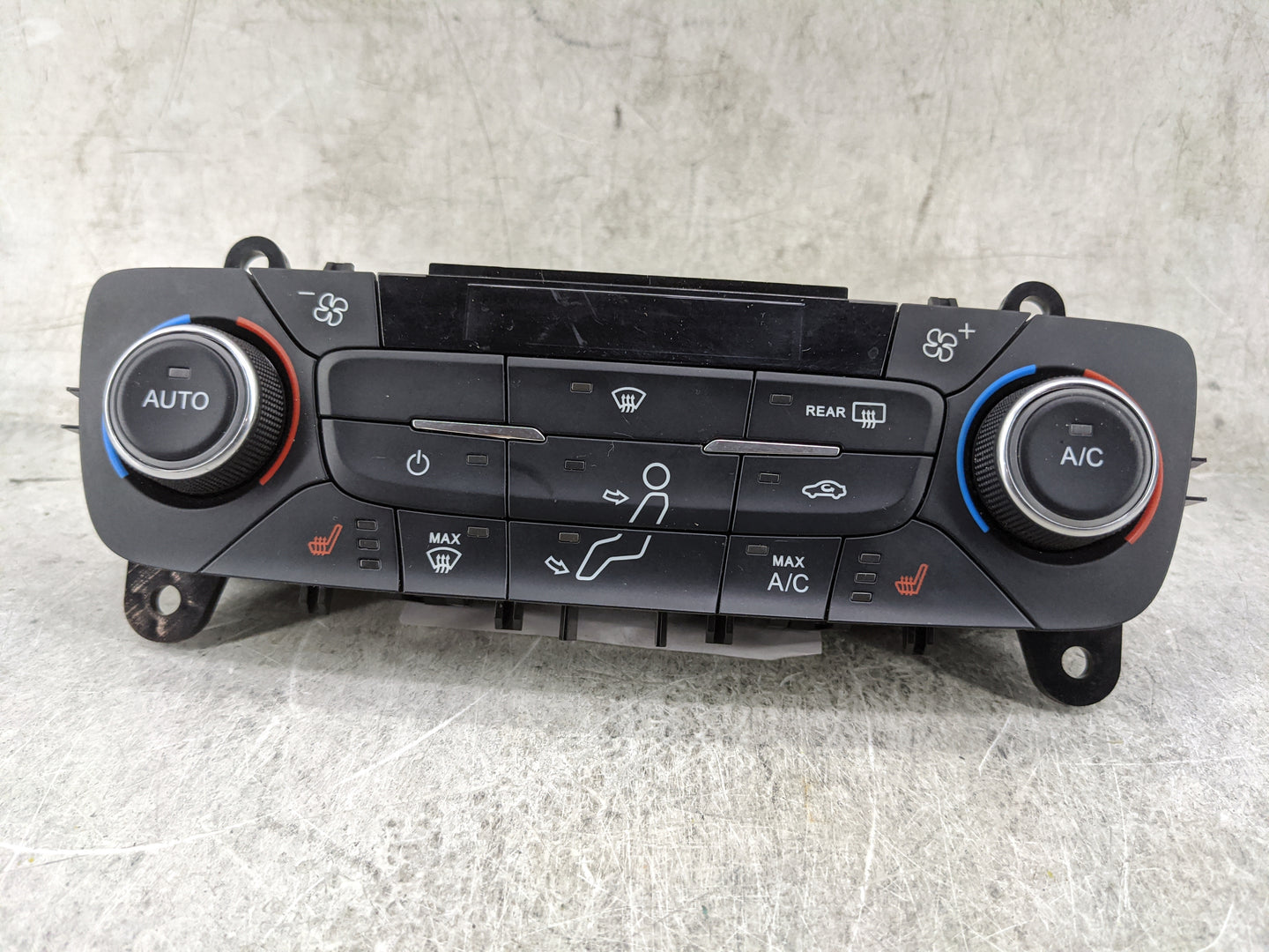 2017 Ford Escape Climate Control Module Temperature AC/Heater Replacement P/N:GJ5T-18C612-CE Fits OEM Used Auto Parts - Oemu