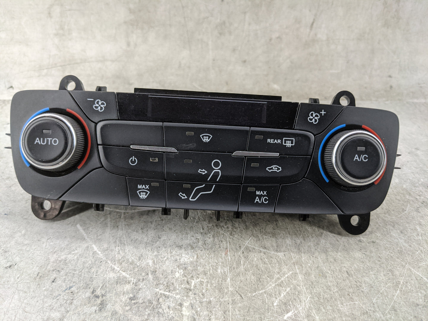 2017 Ford Escape Climate Control Module Temperature AC/Heater Replacement P/N:GJ5T-18C612-AC Fits OEM Used Auto Parts - Oemu