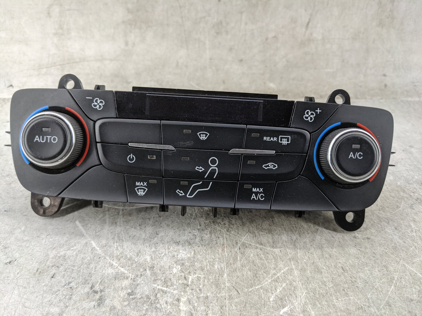 2017 Ford Escape Climate Control Module Temperature AC/Heater Replacement P/N:GJ5T-18C612-AC Fits OEM Used Auto Parts - Oemu