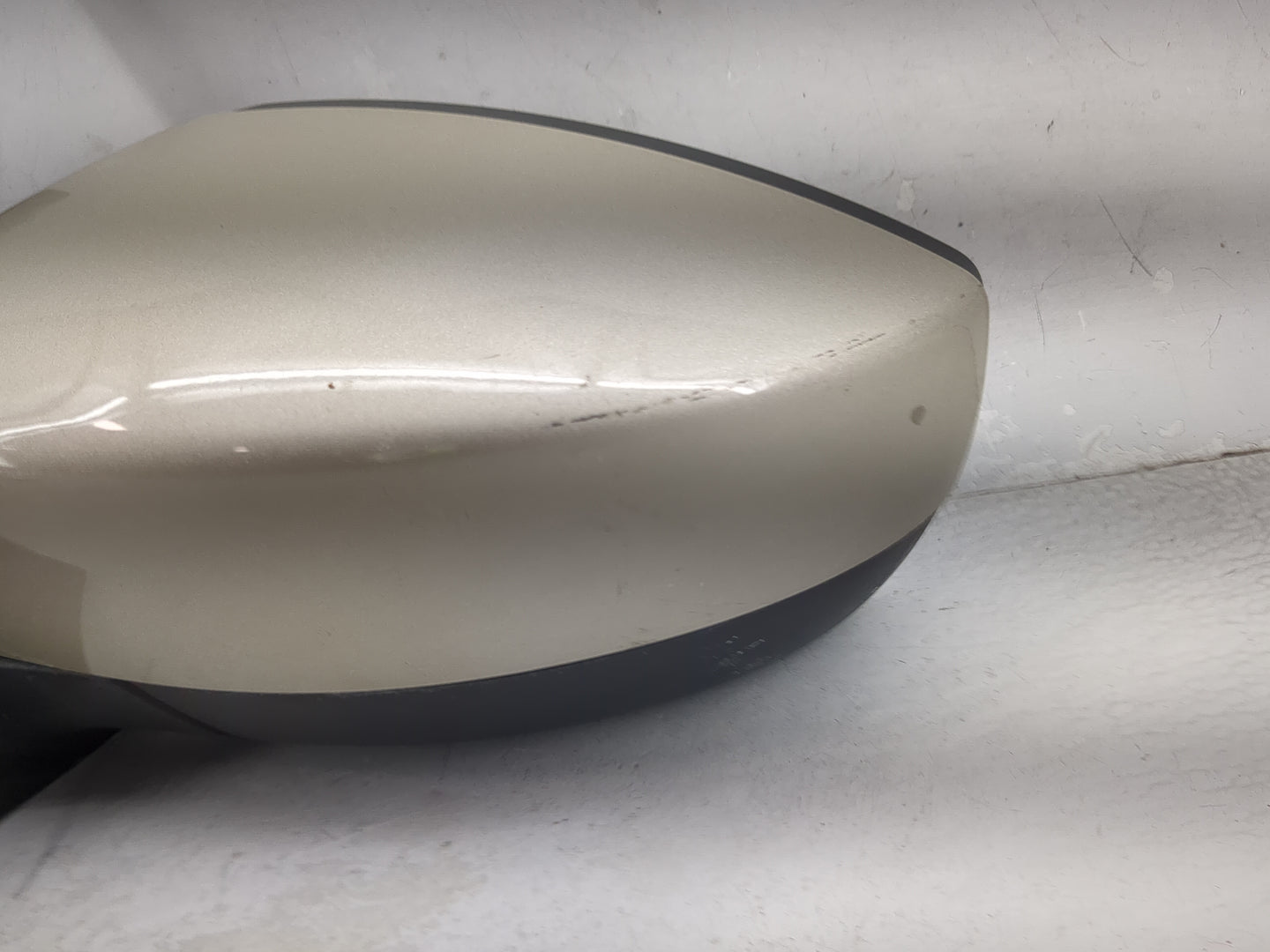 2017-2019 Ford Escape Driver Side View Mirror - Left Door Mirror OEM Used - Oemusedautoparts1.com