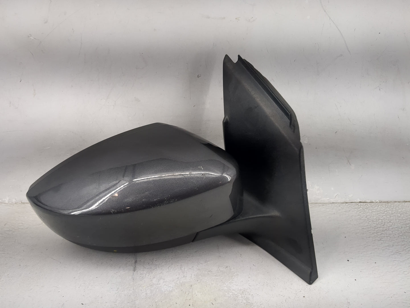 2017-2019 Ford Escape Passenger Side View Mirror - Right Door Mirror OEM Used - Oemusedautoparts1.com