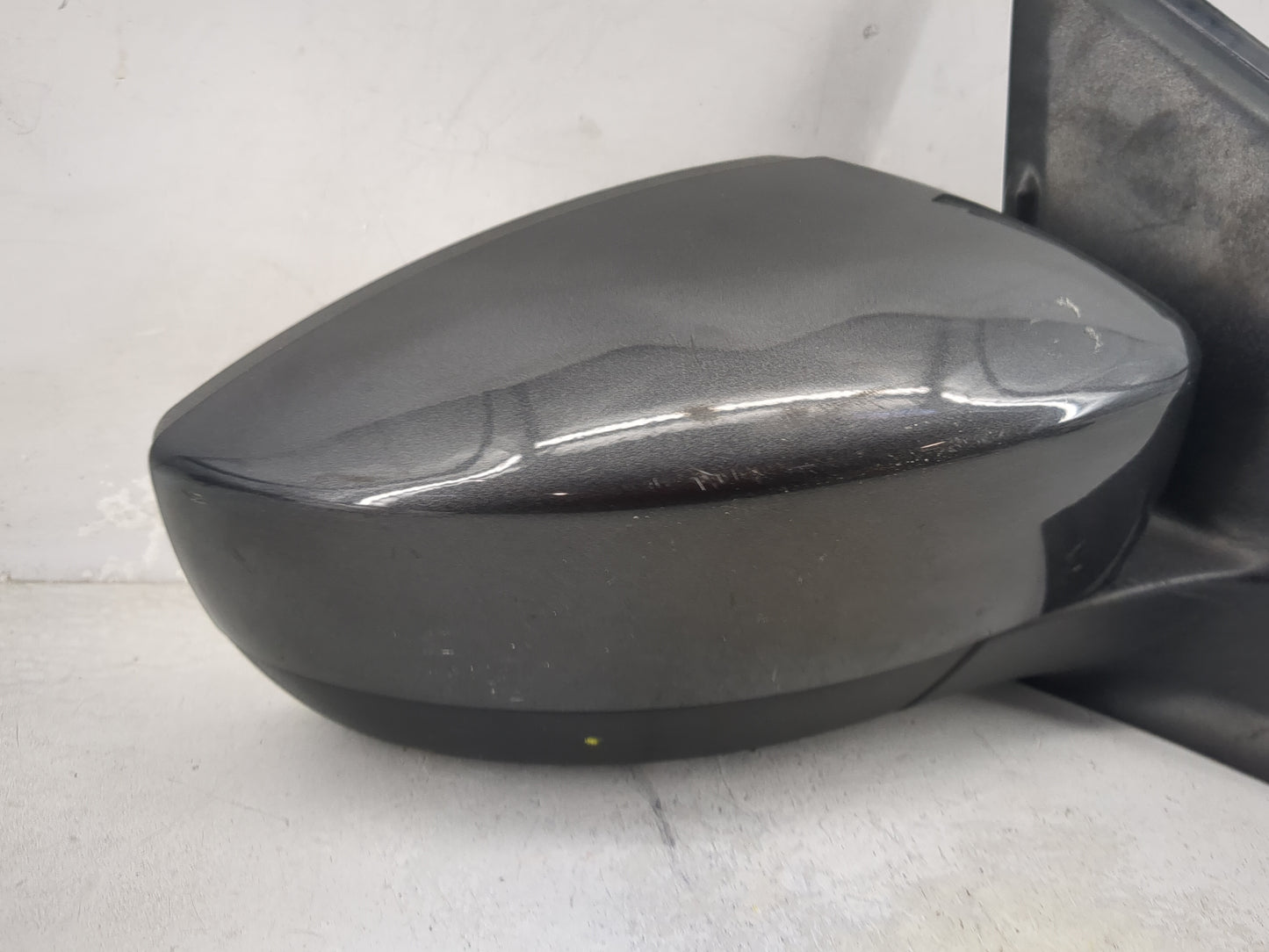 2017-2019 Ford Escape Passenger Side View Mirror - Right Door Mirror OEM Used - Oemusedautoparts1.com