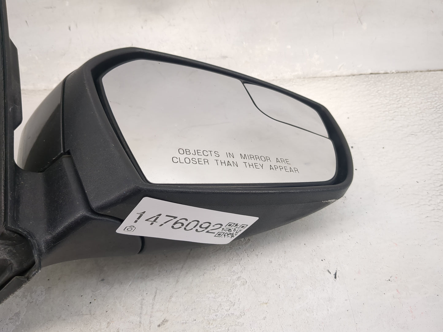 2017-2019 Ford Escape Passenger Side View Mirror - Right Door Mirror OEM Used - Oemusedautoparts1.com