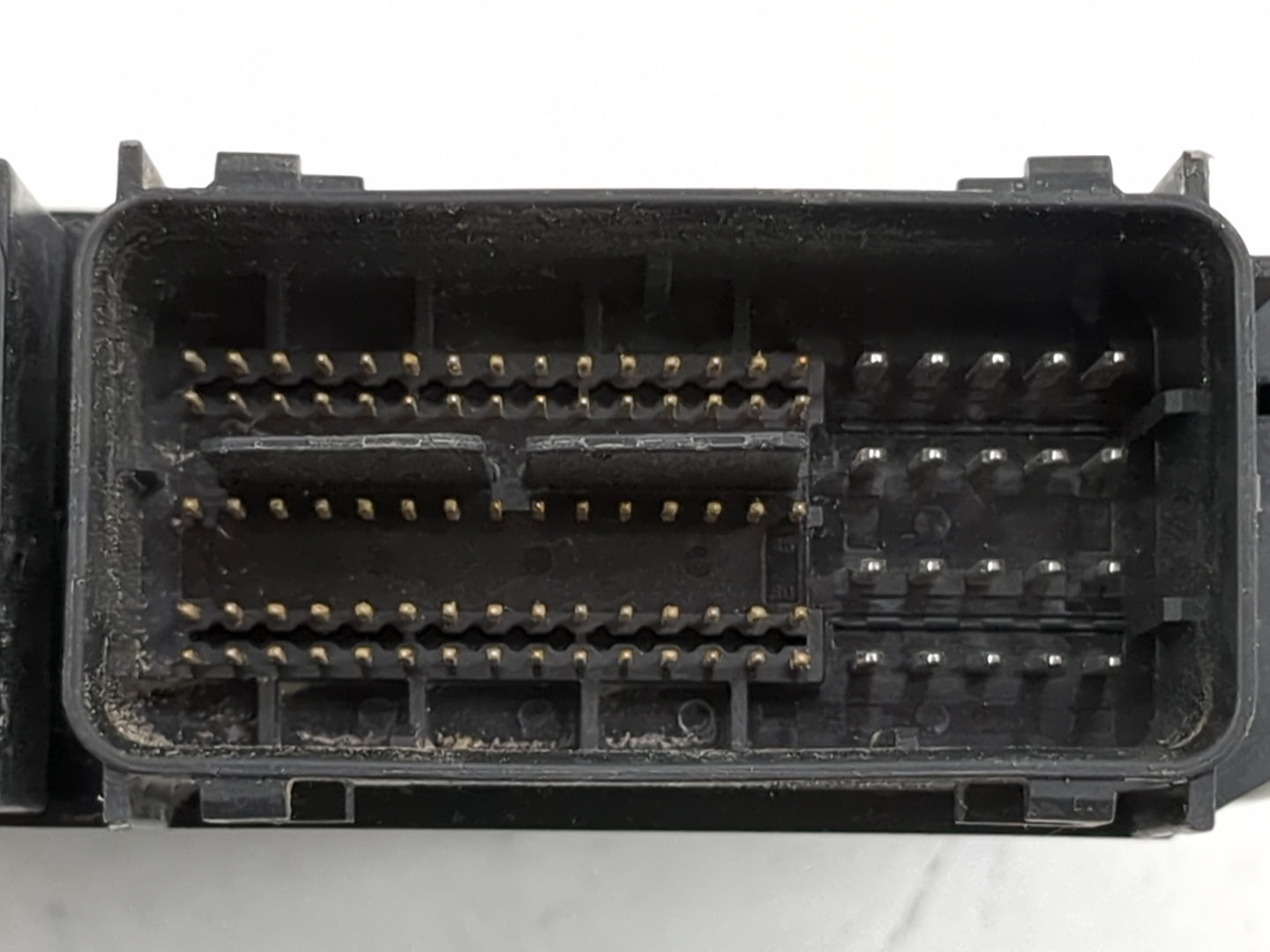 2017 Ford Escape PCM Engine Control Computer ECU ECM PCU OEM P/N:HJ5A-12A650-HA HS7A-12B684-JA Fits Fits 2018 2019 2020 OEM 