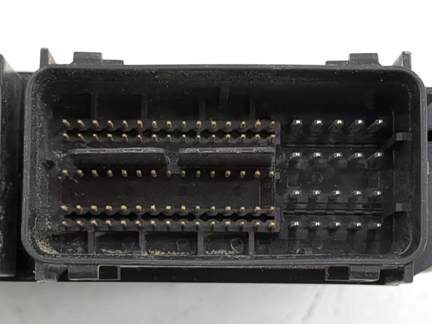 2017 Ford Escape PCM Engine Control Computer ECU ECM PCU OEM P/N:HJ5A-12A650-HA HS7A-12B684-JA Fits Fits 2018 2019 2020 OEM 