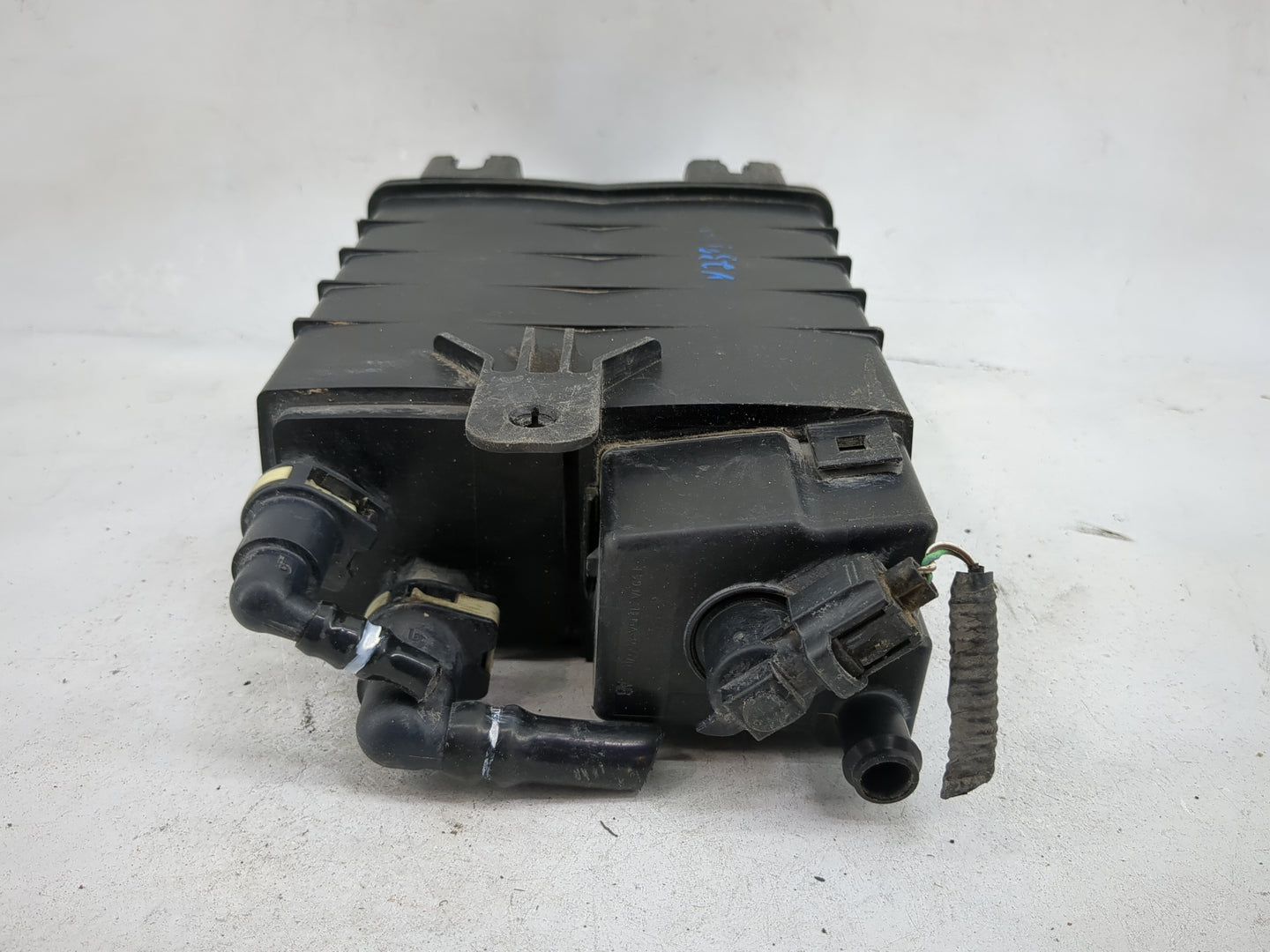 2017 Ford Escape Fuel Vapor Charcoal Canister 1479370 - Oemusedautoparts1.com