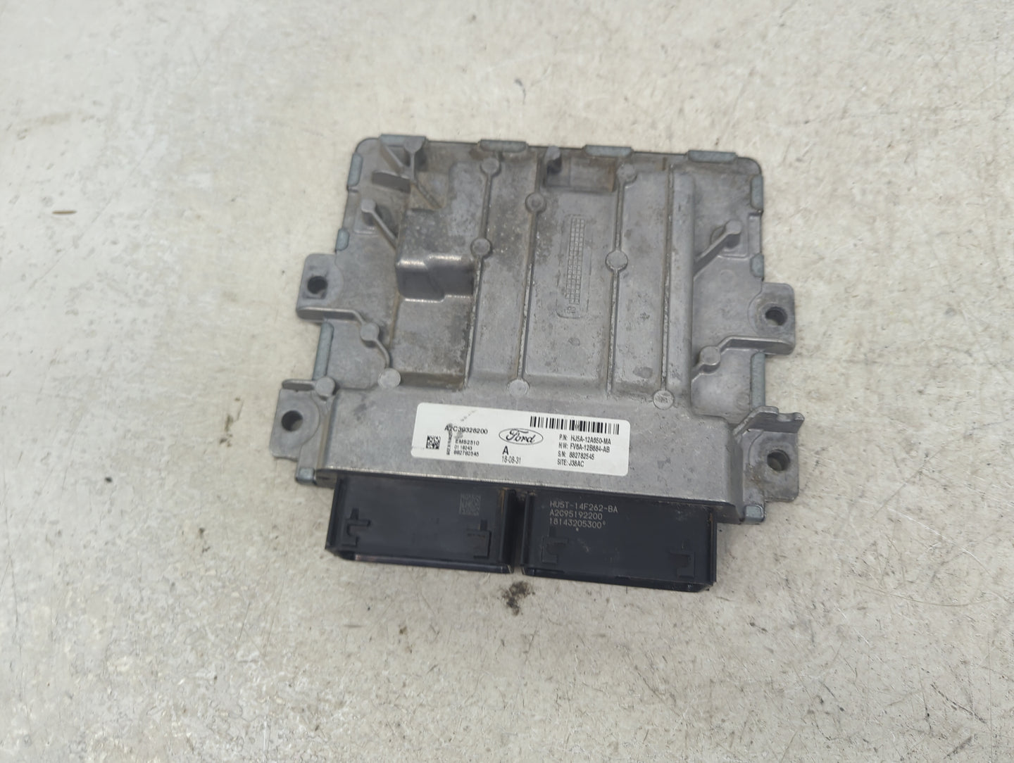 2017-2019 Ford Escape PCM Engine Control Computer ECU ECM PCU OEM P/N:HJ5A-12A650-MA HJ5A-12B684-AB Fits Fits 2017 2018 2019