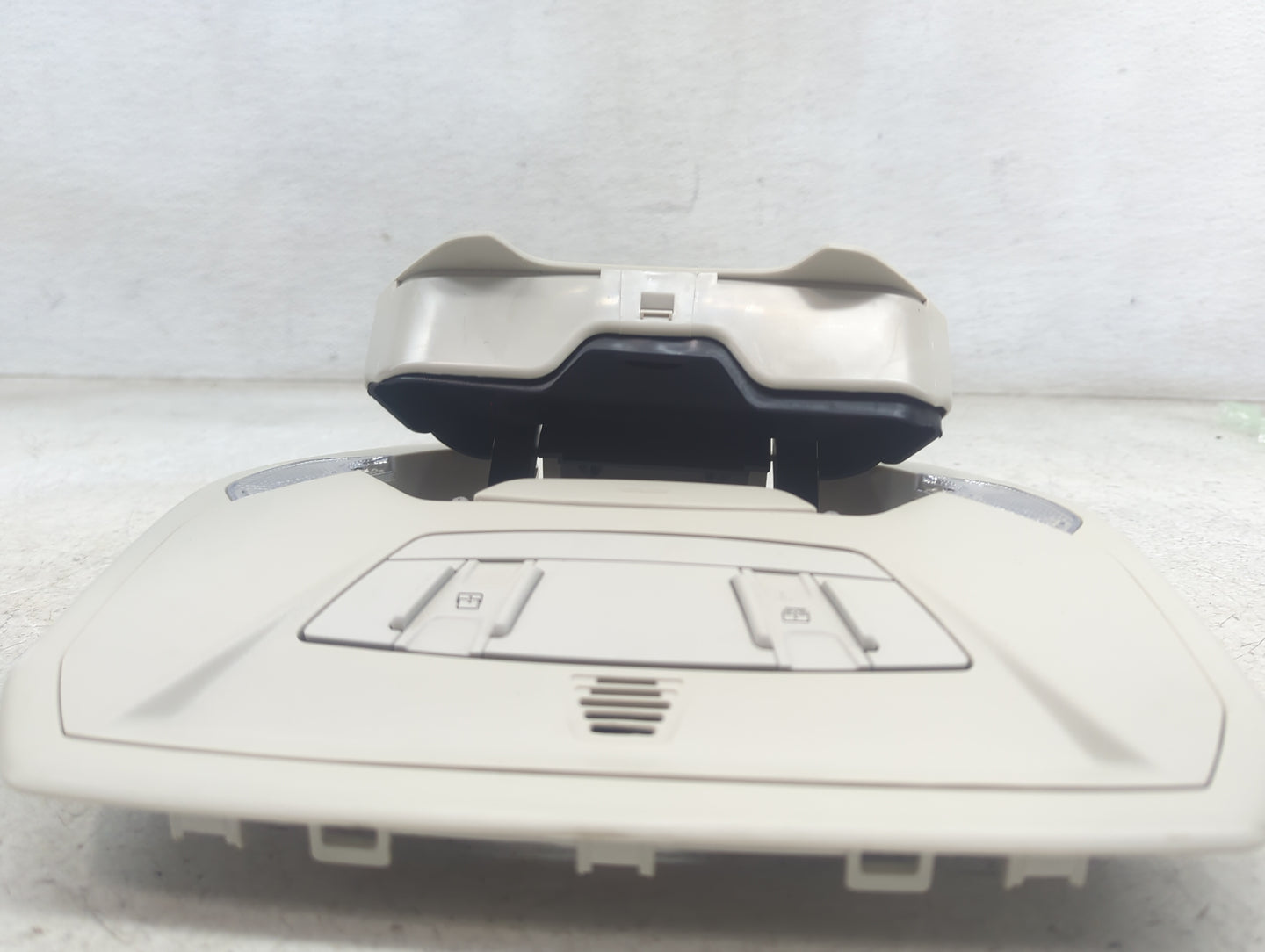 2017 Ford Escape Overhead Roof Console Gray - Oemusedautoparts1.com