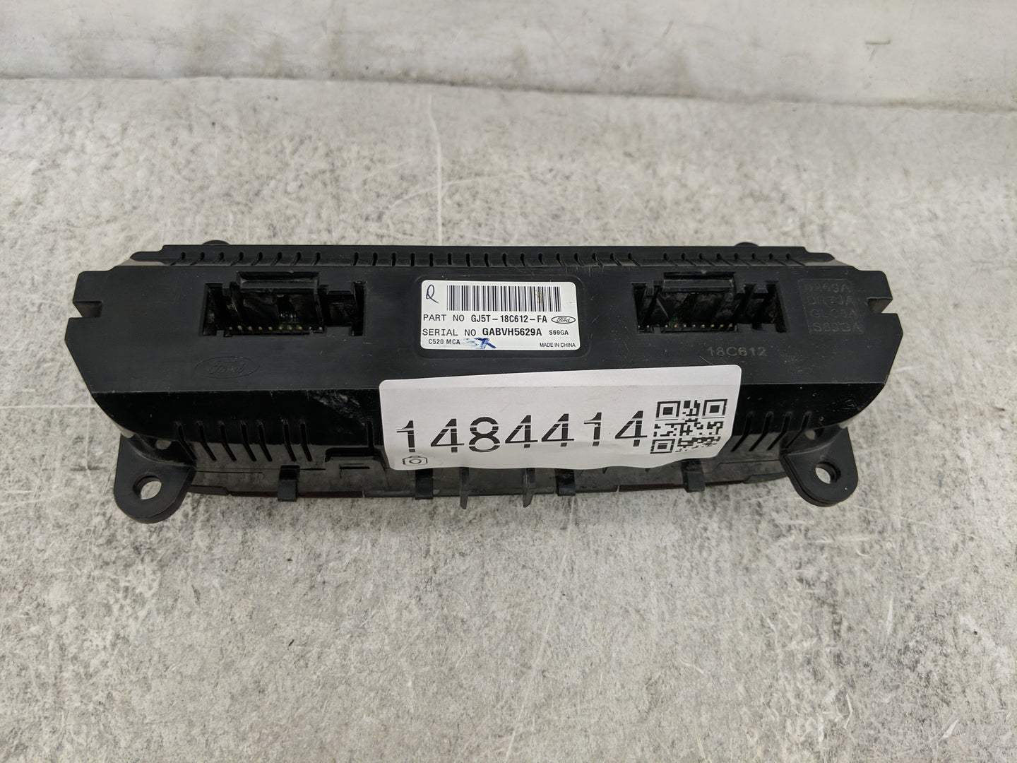 2017 Ford Escape Climate Control Module Temperature AC/Heater Replacement P/N:GJ5T-18C612-FA Fits OEM Used Auto Parts - Oemu