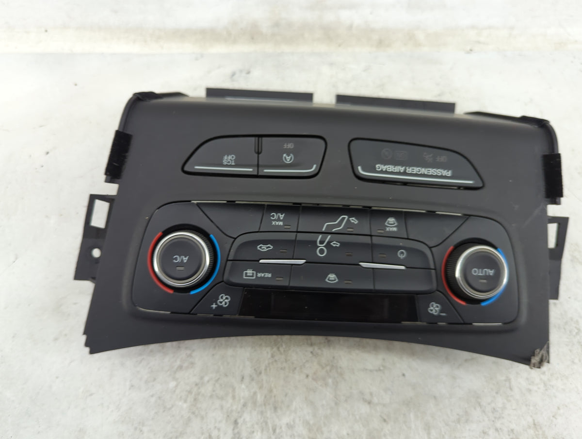 2017 Ford Escape Climate Control Module Temperature AC/Heater Replacement P/N:GJ5T-18C612-EA GJ54 18522 AE3JA6 Fits OEM Used
