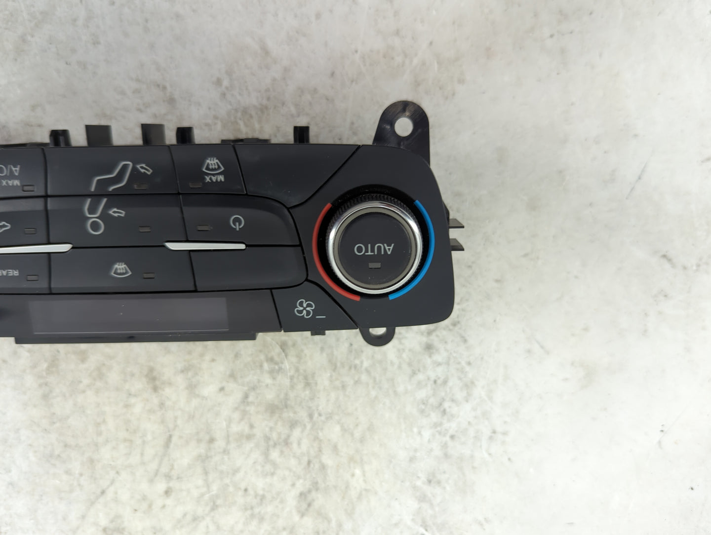 2017 Ford Escape Climate Control Module Temperature AC/Heater Replacement P/N:GJ5T-18C612-AC Fits OEM Used Auto Parts - Oemu