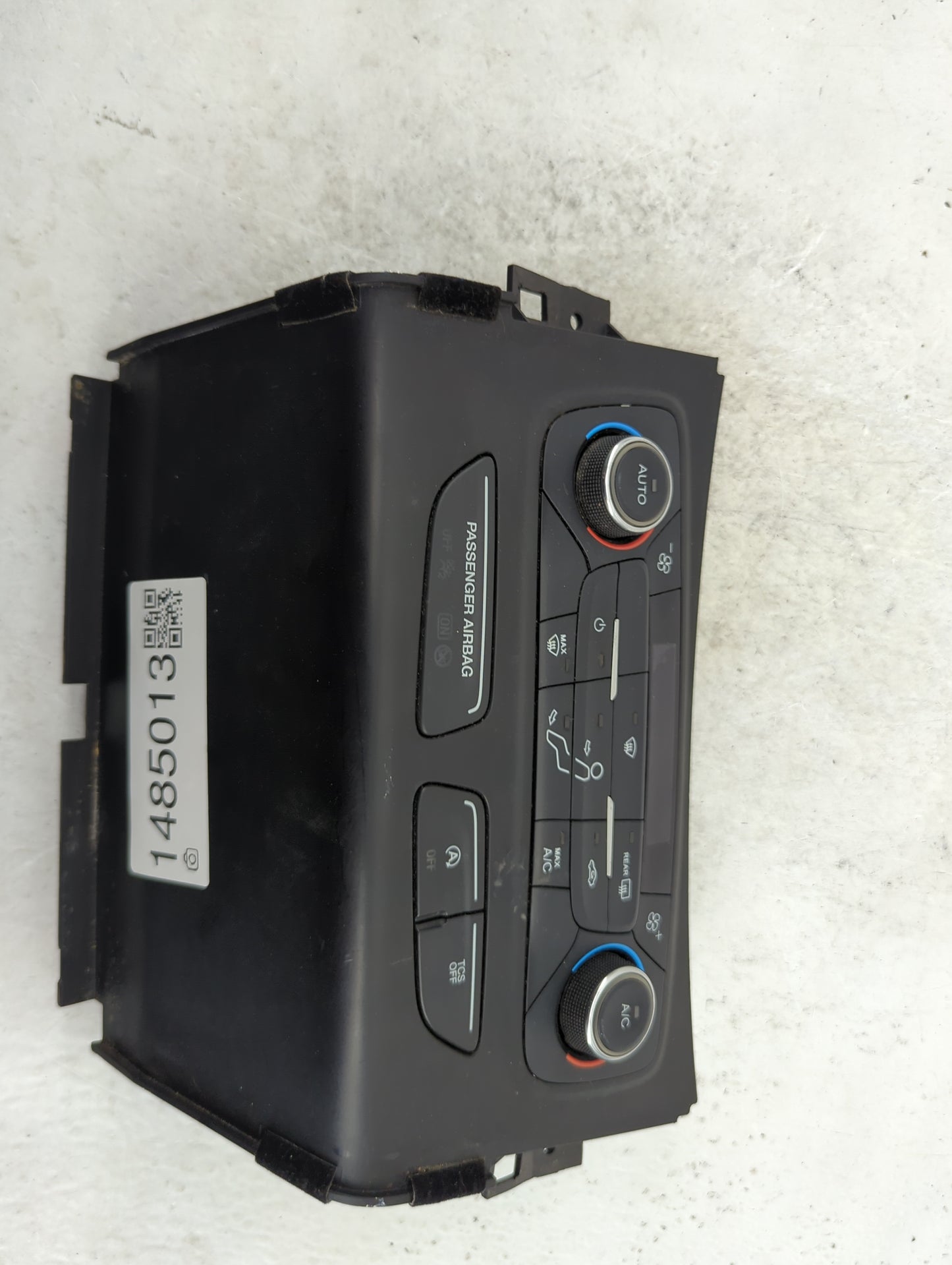 2017 Ford Escape Climate Control Module Temperature AC/Heater Replacement P/N:GJ5T-18C612-AE AEAVQ6K28C Fits OEM Used Auto P
