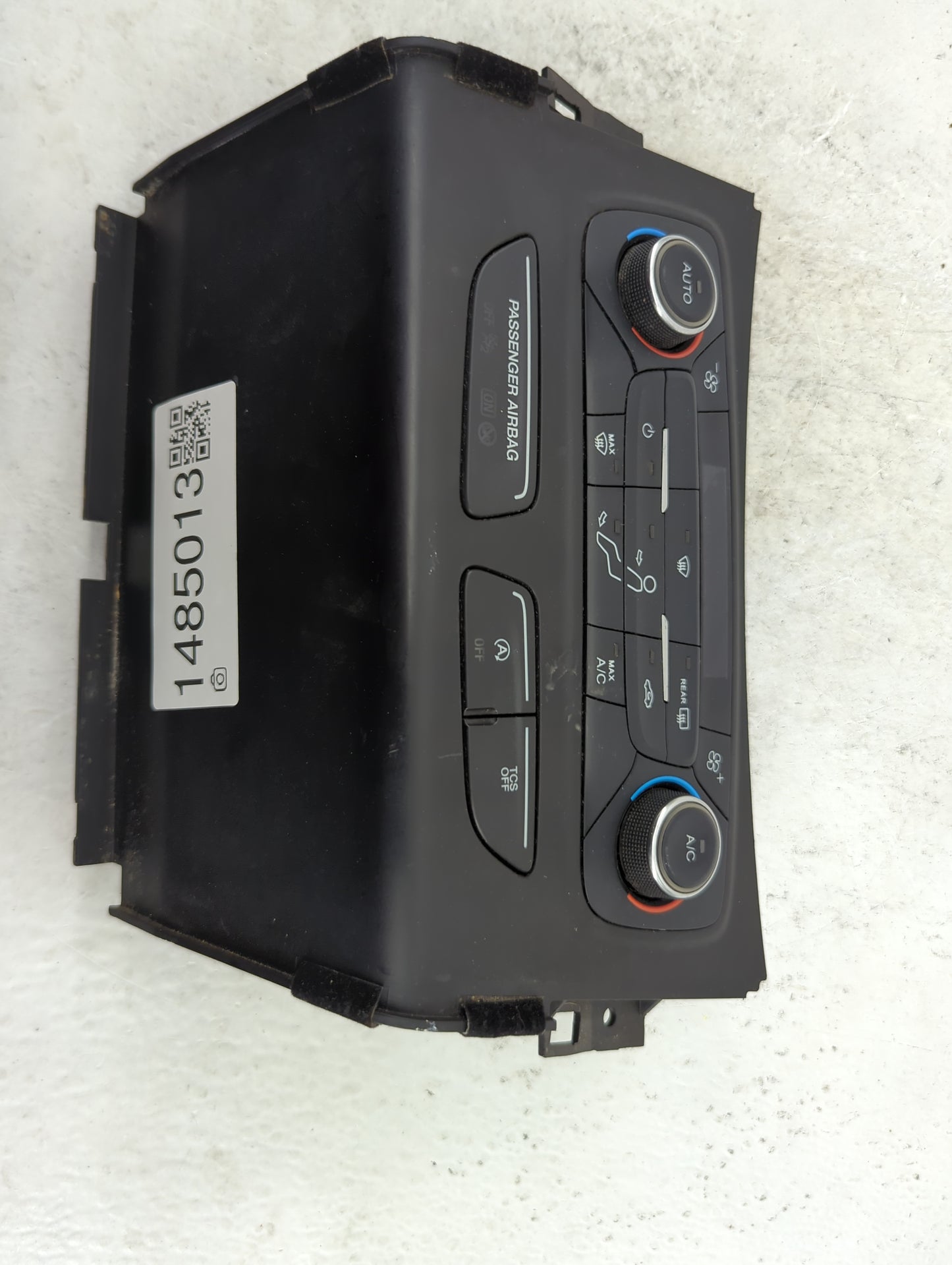 2017 Ford Escape Climate Control Module Temperature AC/Heater Replacement P/N:GJ5T-18C612-AE AEAVQ6K28C Fits OEM Used Auto P