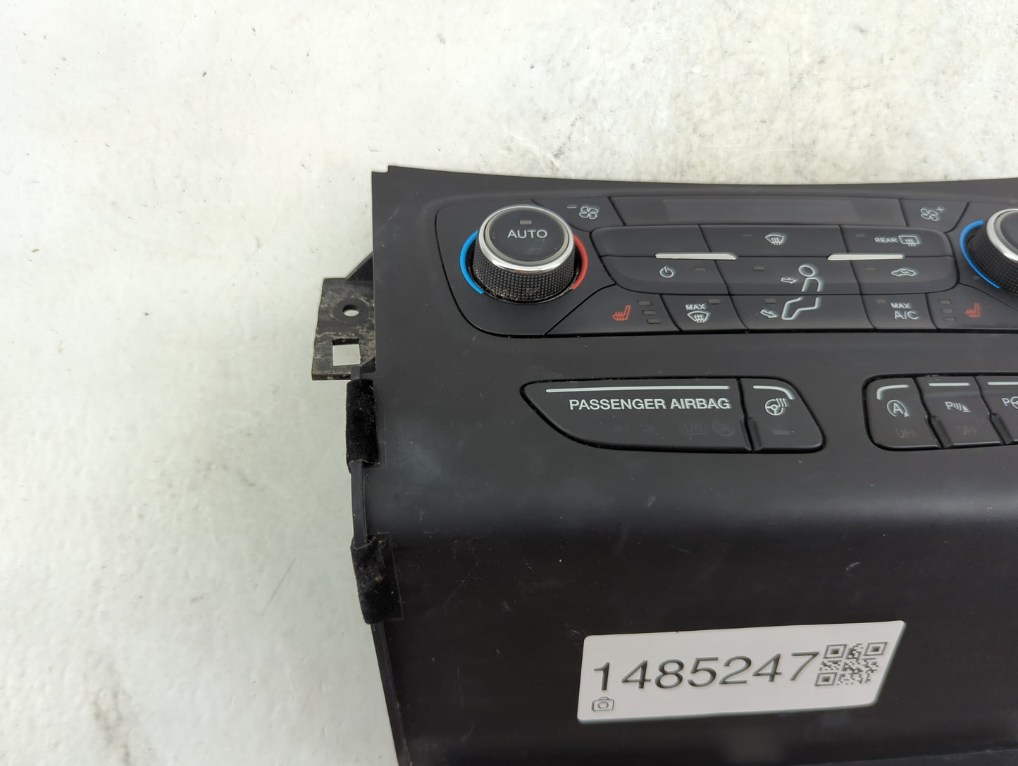 2017 Ford Escape Climate Control Module Temperature AC/Heater Replacement P/N:GJ5T-18C612-FA GABVH3V35E Fits OEM Used Auto P