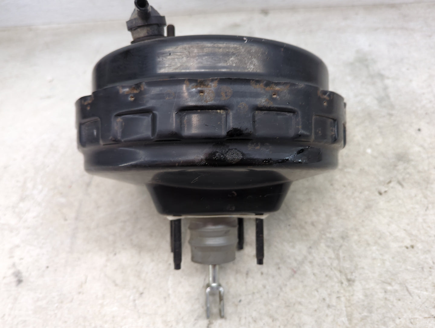 2013-2019 Ford Escape Power Brake Booster Oem 1490045 - Oemusedautoparts1.com