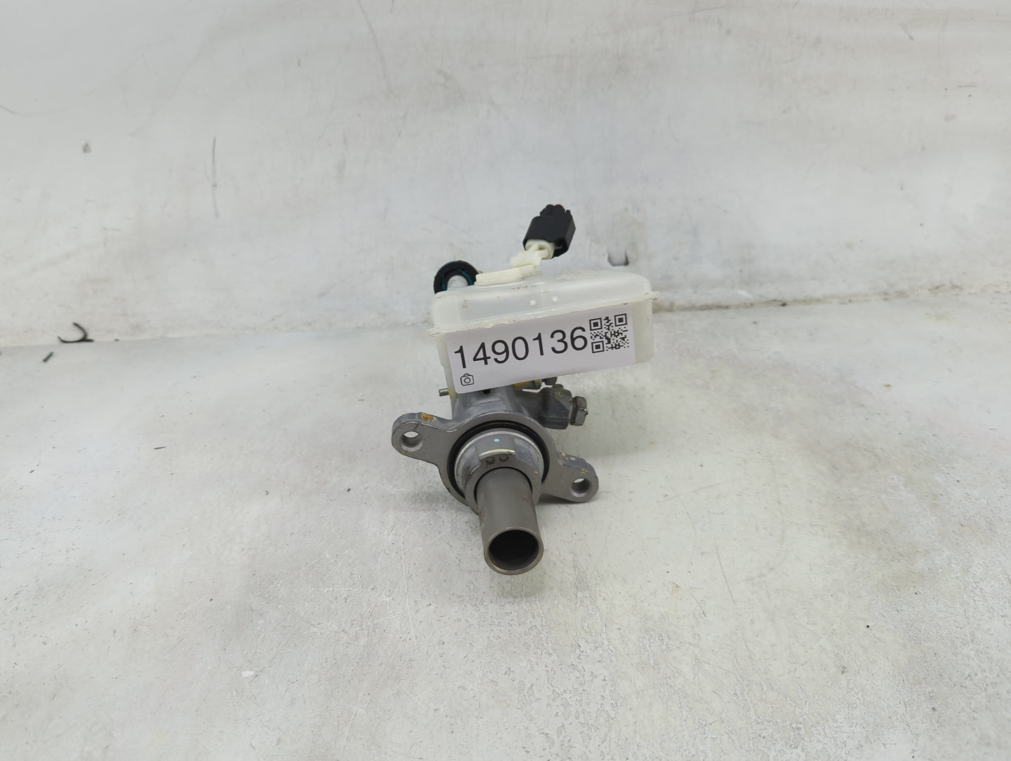 2013-2019 Ford Escape Brake Master Cylinder 1490136 - Oemusedautoparts1.com