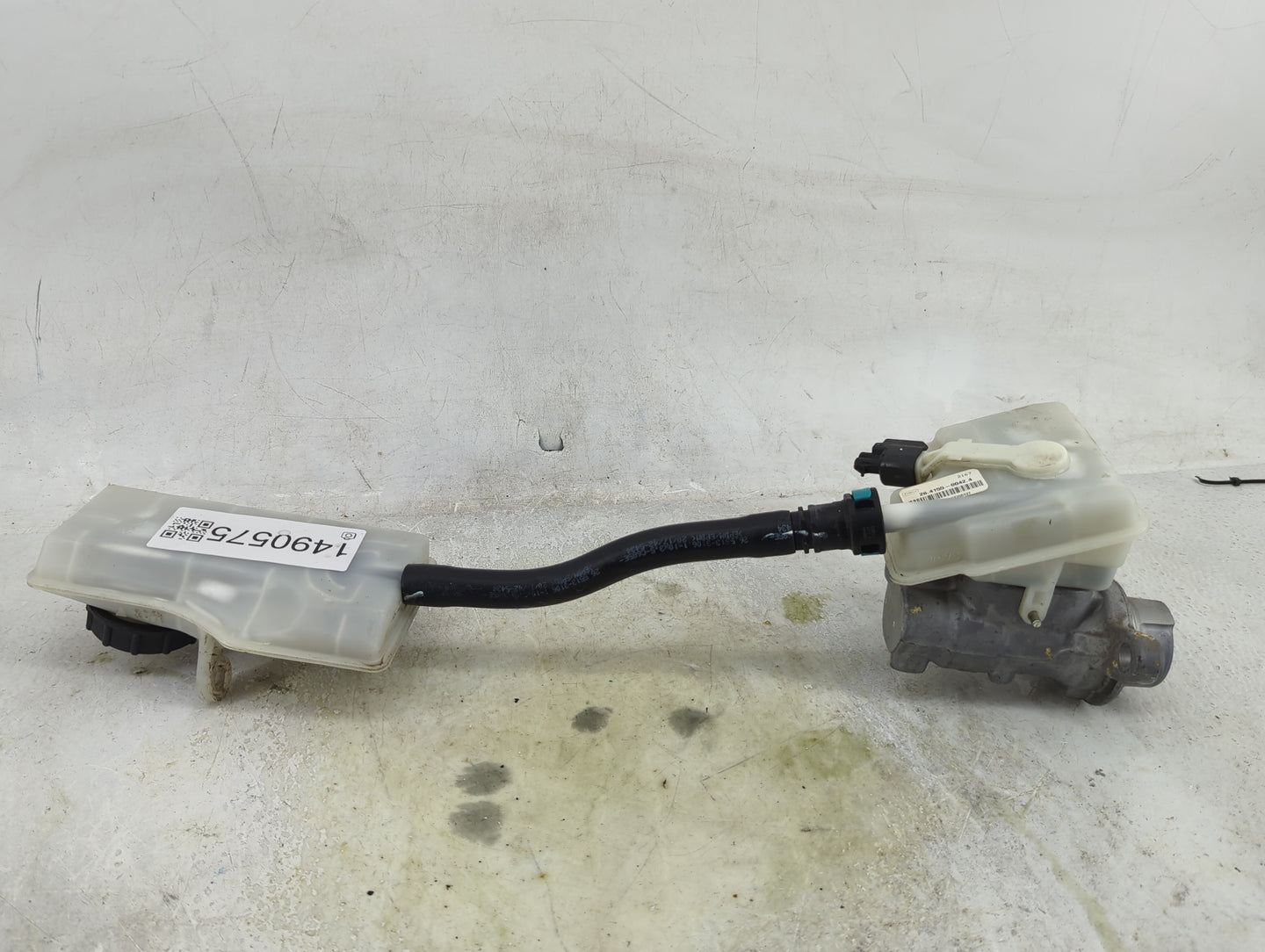 2013-2019 Ford Escape Brake Master Cylinder 1490575 - Oemusedautoparts1.com