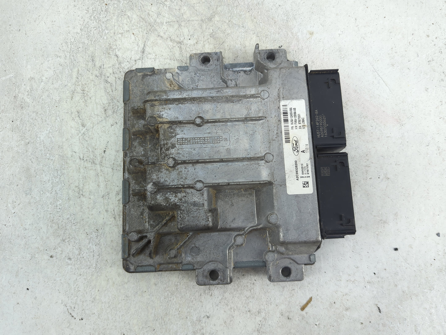 2017-2019 Ford Escape PCM Engine Control Computer ECU ECM PCU OEM P/N:HJ5A-12A650-MA FV6A-12B684-AB Fits Fits 2017 2018 2019