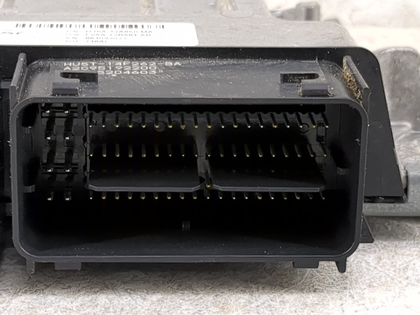 2017-2019 Ford Escape PCM Engine Control Computer ECU ECM PCU OEM P/N:HJ5A-12A650-MA FV6A-12B684-AB Fits Fits 2017 2018 2019