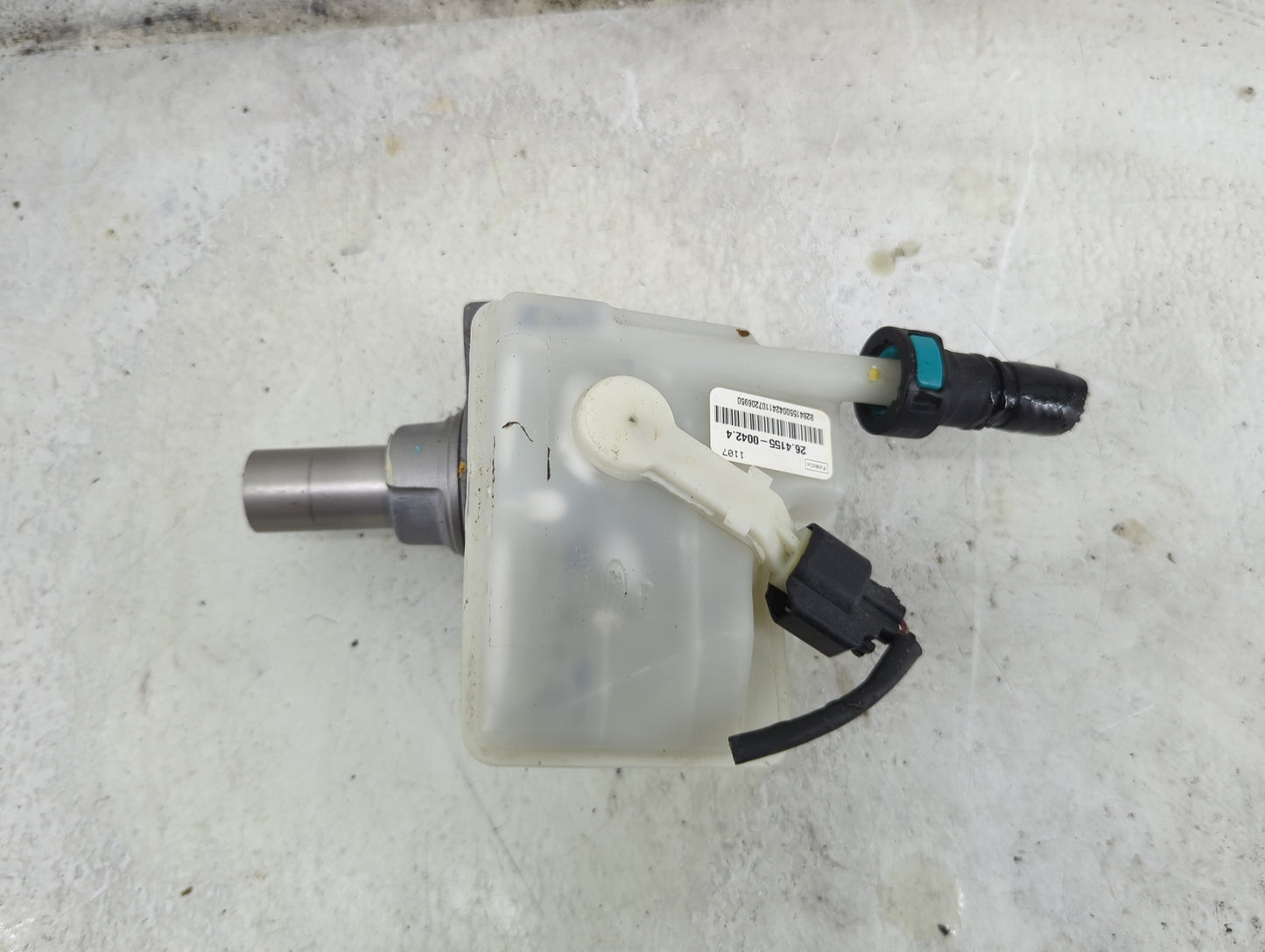 2013-2019 Ford Escape Brake Master Cylinder 1492291 - Oemusedautoparts1.com