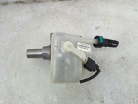 2013-2019 Ford Escape Brake Master Cylinder 1492291 - Oemusedautoparts1.com