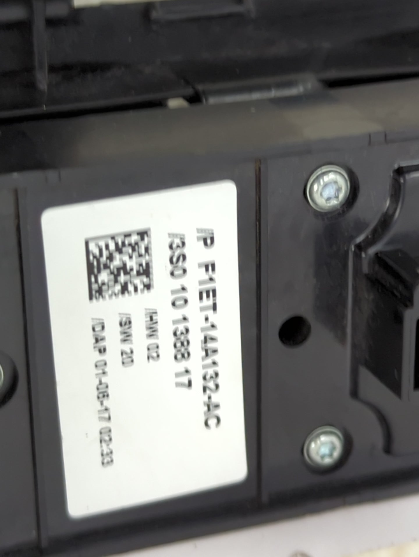 2013-2019 Ford Escape Master Power Window Switch Replacement Driver Side Left P/N:F1ET-14A132-AC 3S0 10 1388 17 Fits OEM Use