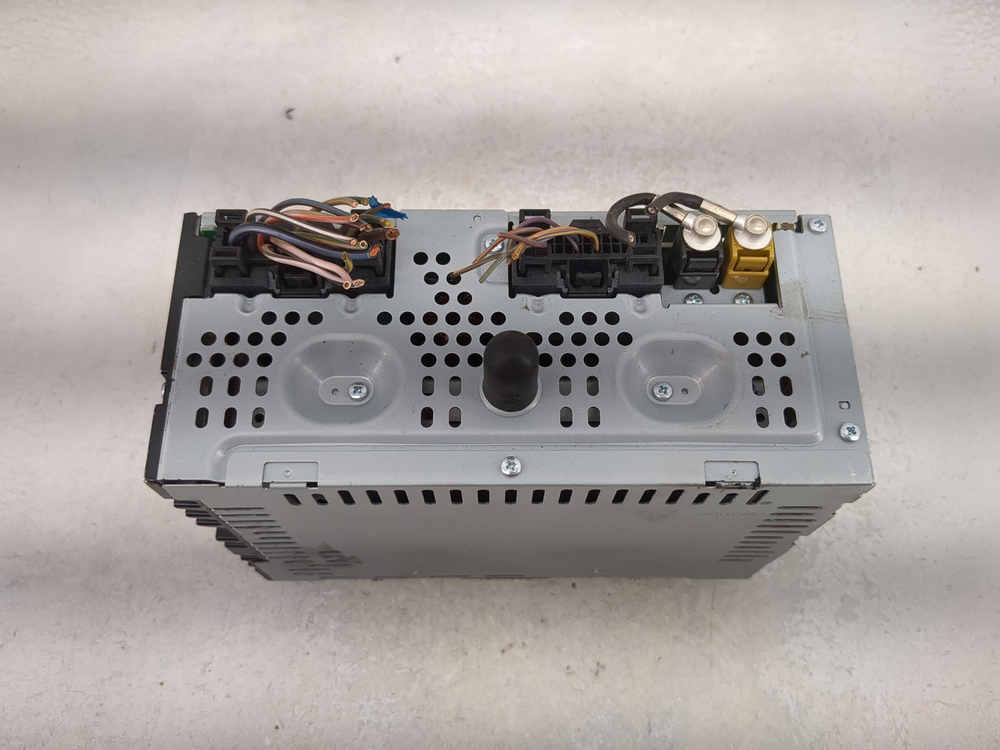 2017 Ford Escape Radio AM FM Cd Player Receiver Replacement P/N:CQ-CJ36N24MB GJ5T-19C107-BA, GJ5T-19C Fits OEM Used Auto Par