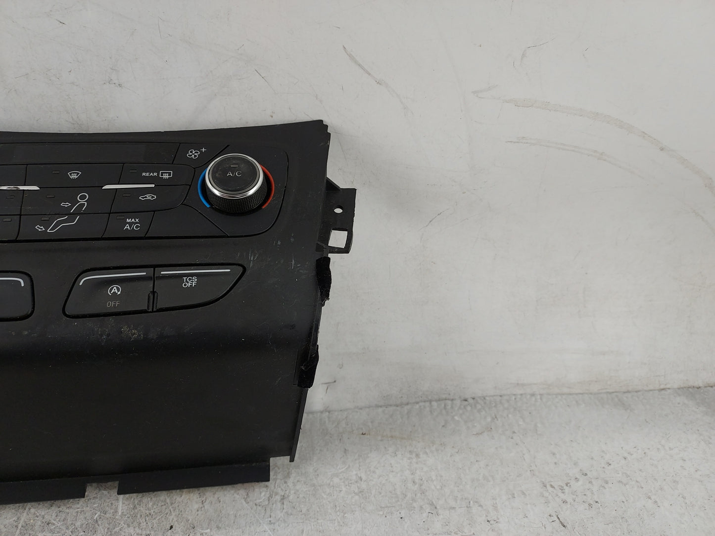 2017 Ford Escape Climate Control Module Temperature AC/Heater Replacement P/N:GJ5T-18C612-EA Fits OEM Used Auto Parts - Oemu