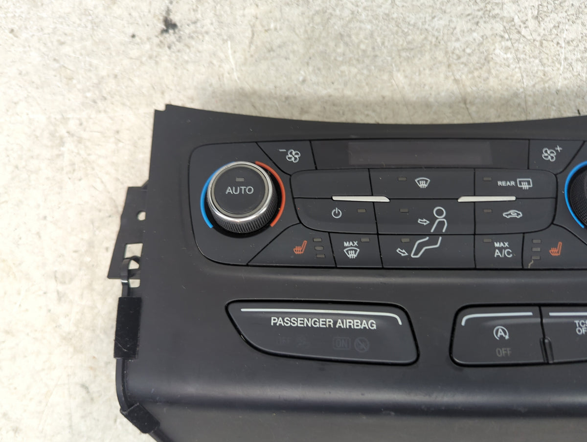 2017 Ford Escape Climate Control Module Temperature AC/Heater Replacement P/N:GJ5T-18C612-CE GEAVG7C25E Fits OEM Used Auto P