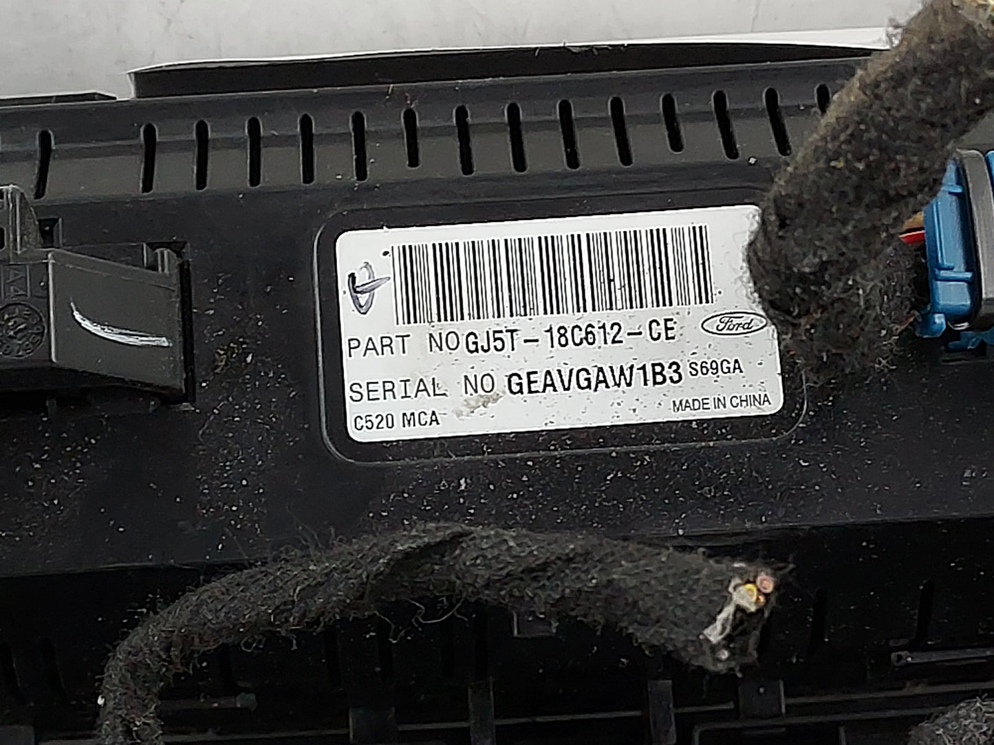 2017 Ford Escape Climate Control Module Temperature AC/Heater Replacement P/N:GJ5T-18C612-CE Fits OEM Used Auto Parts - Oemu