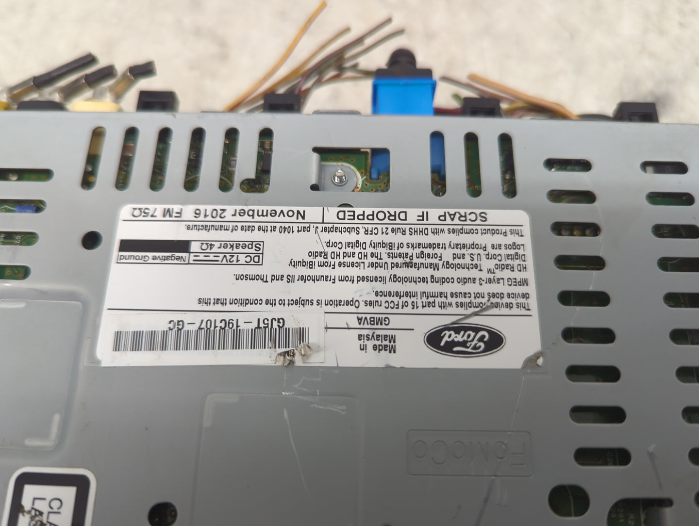 2017-2019 Ford Escape Radio AM FM Cd Player Receiver Replacement P/N:GJ5T-19C107-GC Fits Fits 2017 2018 2019 OEM Used Auto P