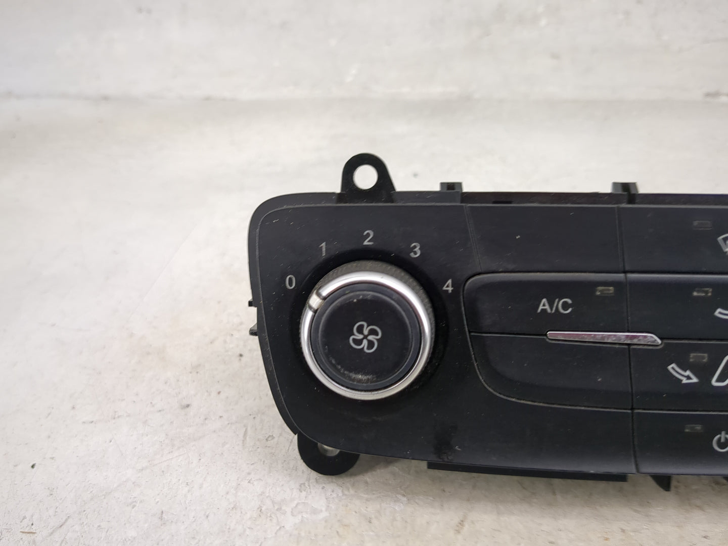 2017-2019 Ford Escape Climate Control Module Temperature AC/Heater Replacement P/N:C520 AC E1151439 B Fits Fits 2017 2018 20
