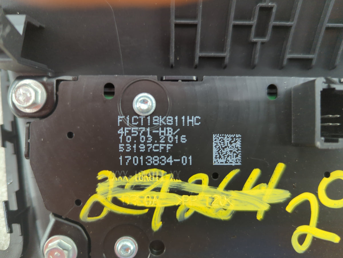 2017-2019 Ford Escape Radio Control Panel 1505036 - Oemusedautoparts1.com