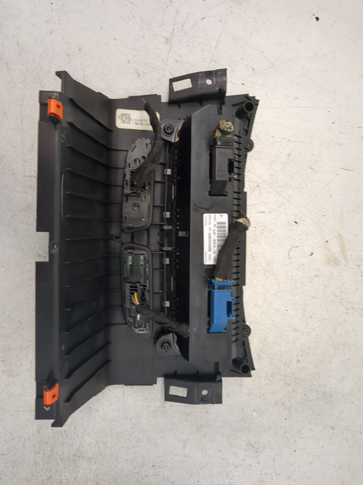 2017 Ford Escape Climate Control Module Temperature AC/Heater Replacement P/N:GJ5T-18C612-FA Fits OEM Used Auto Parts - Oemu